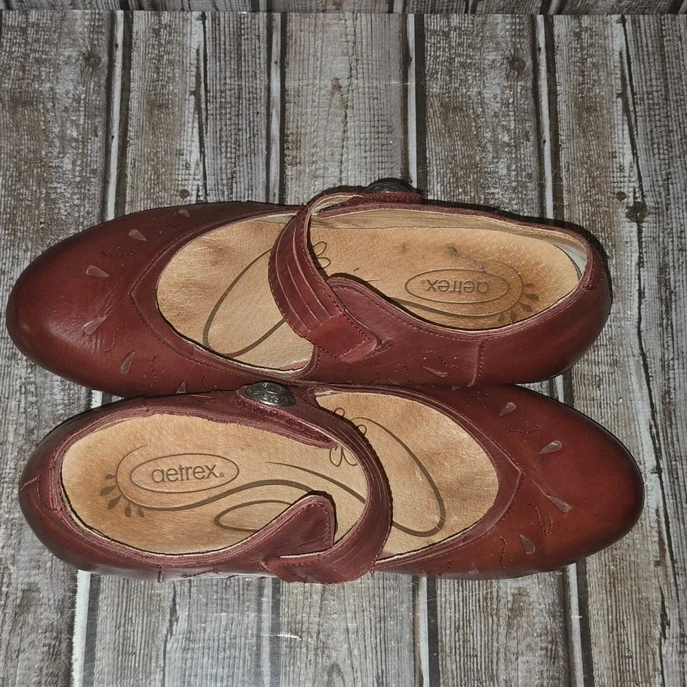 Sz 8.5 Aetrex Rachel Burgundy Leather Laser Cut Mary Jane Comfort Pumps Shoes